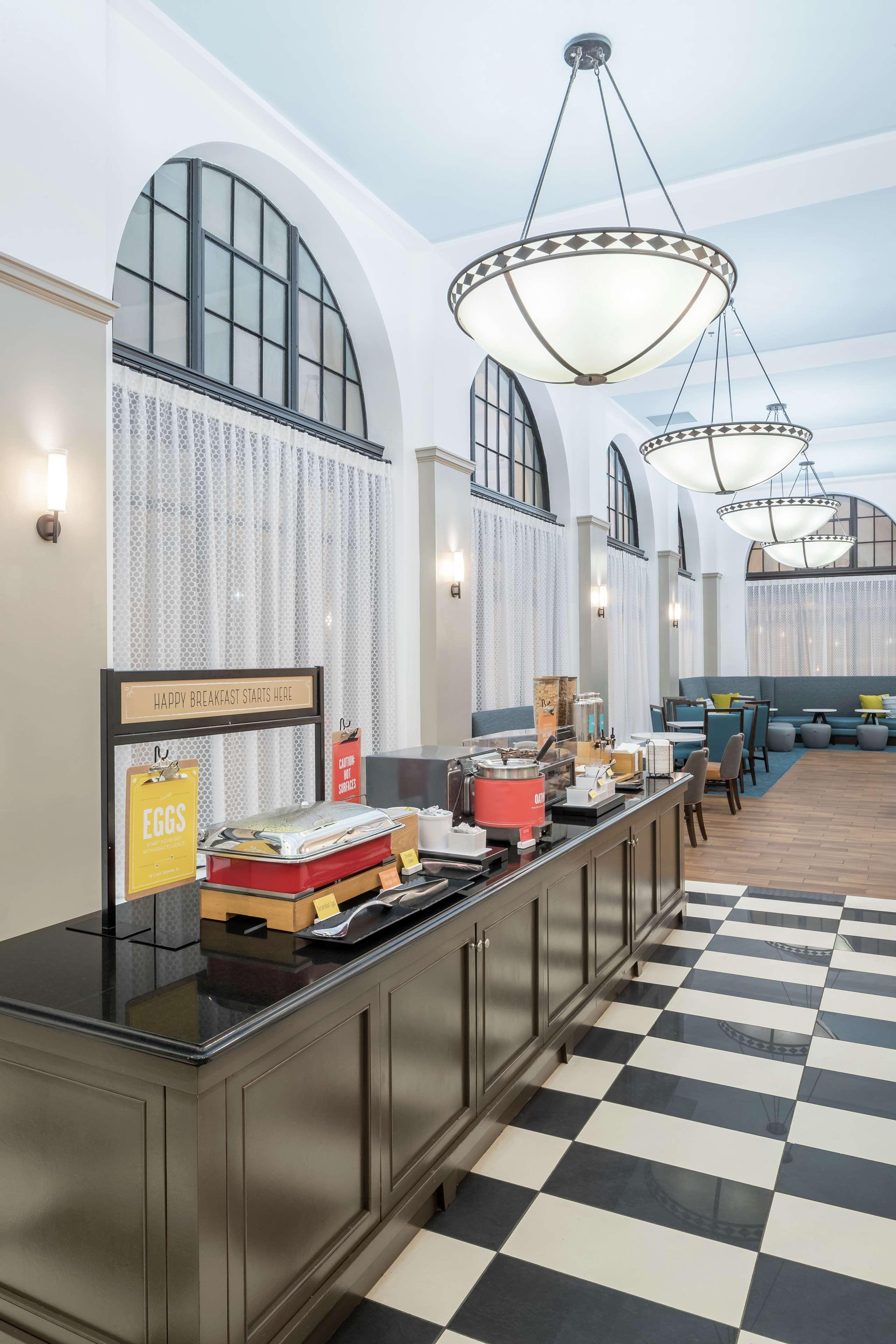 Hampton Inn & Suites Atlanta-Downtown Esterno foto